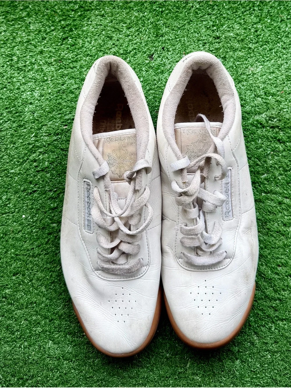 Reebok Classic White Leather Gum Sole Sneakers Women's US 10 Retro Low Top Shoes